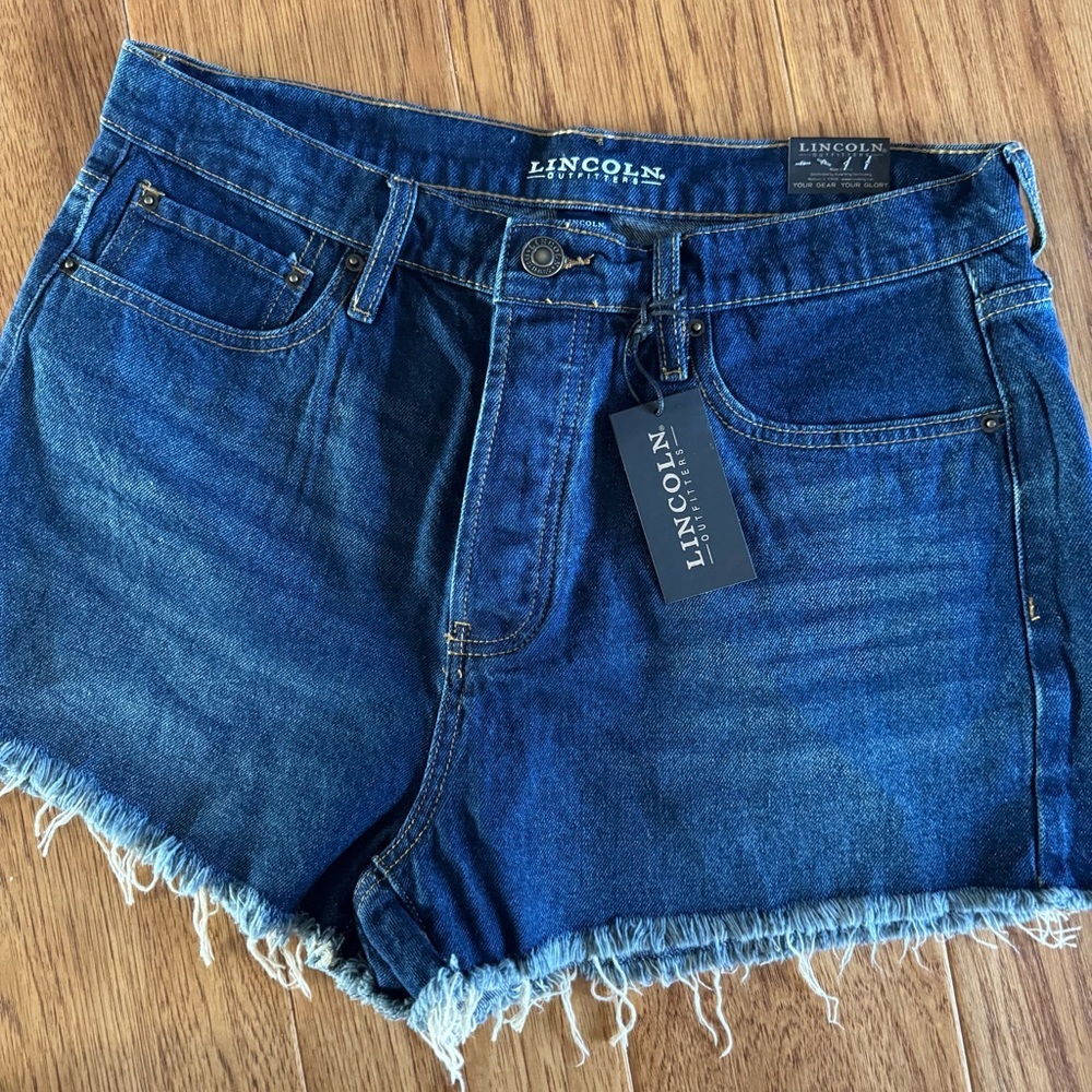 Lincoln Outfitters Denim Jean Shorts Women’s 14 Dark Wash Raw Hem Button Fly